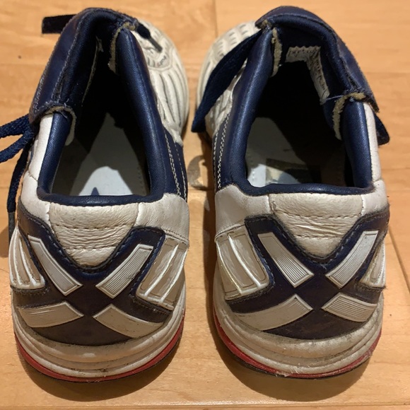 Indoor Umbro Women’s Soccer Shoes - size 7 - Picture 7 of 15